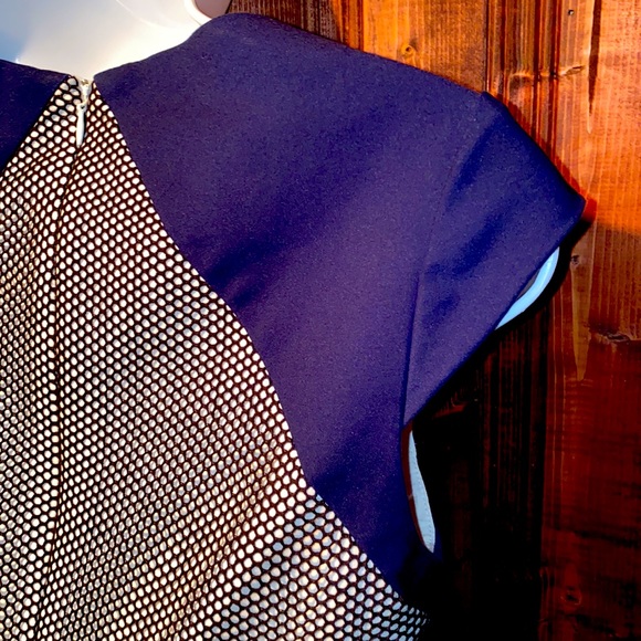 🤍Elegant and classy💙 - Picture 8 of 8